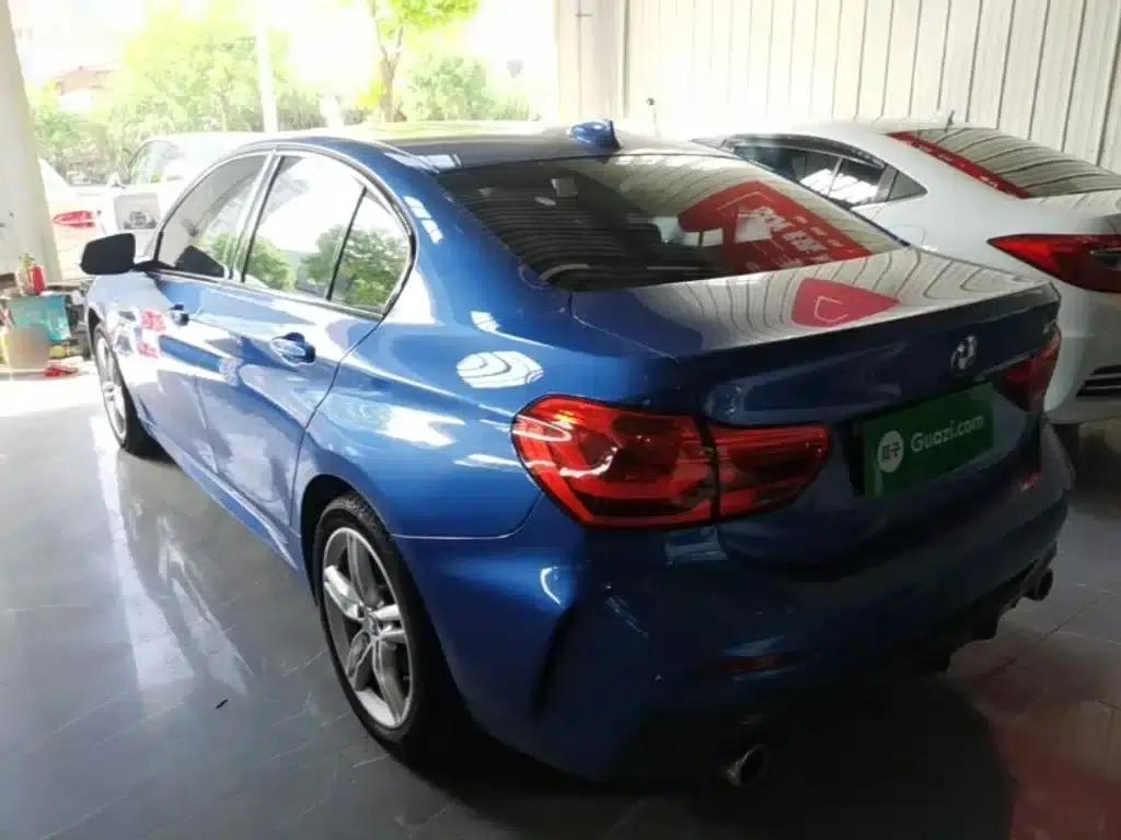 2020 BMW 1 Series 120i M Sport Package — миниатюра 5