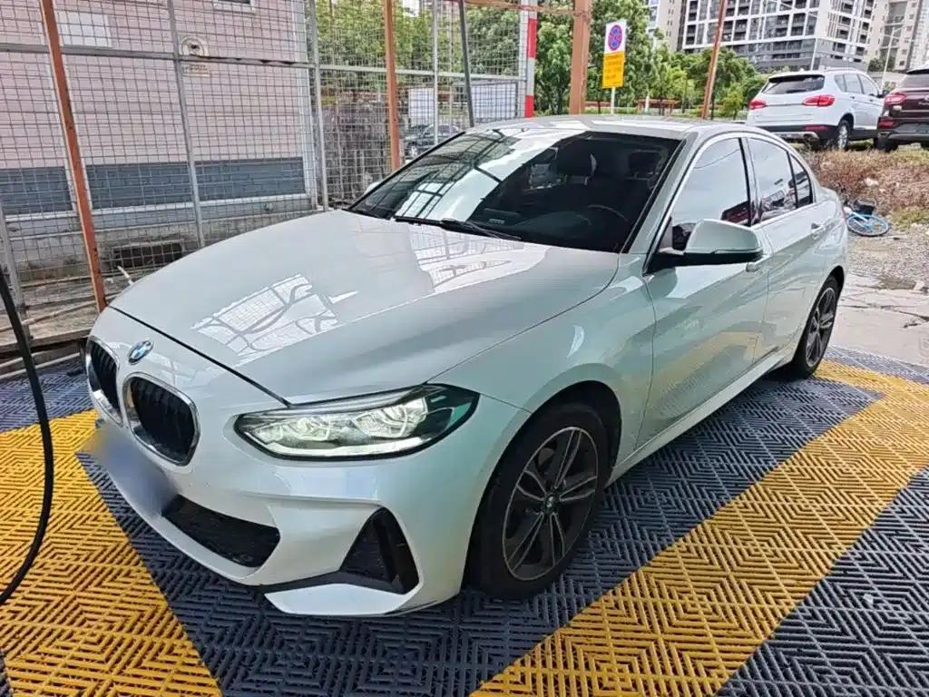 2021 BMW 1 Series 120i M Sport — миниатюра 2