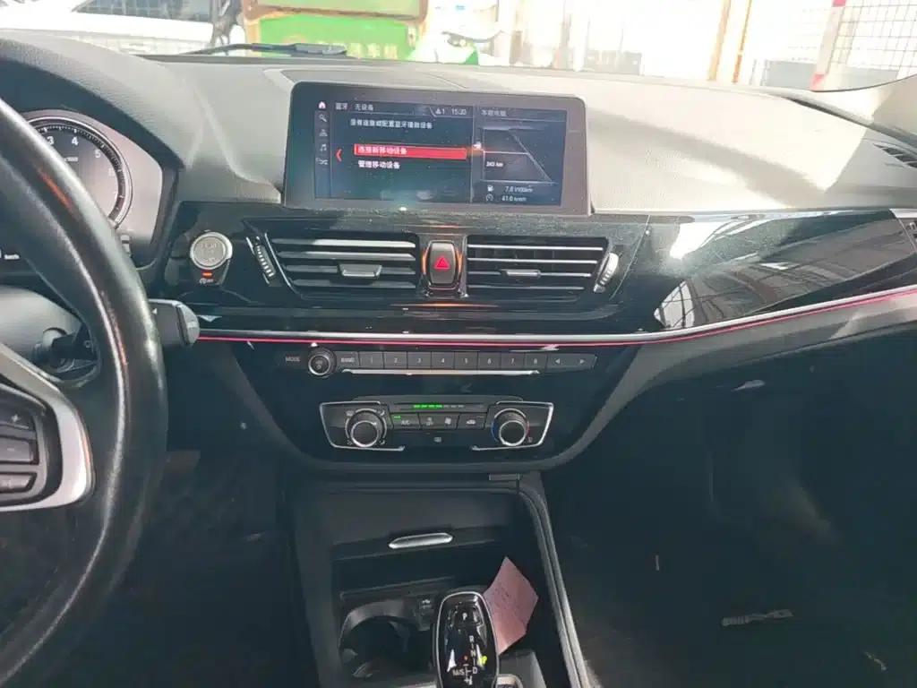 2021 BMW 1 Series 120i M Sport — миниатюра 13