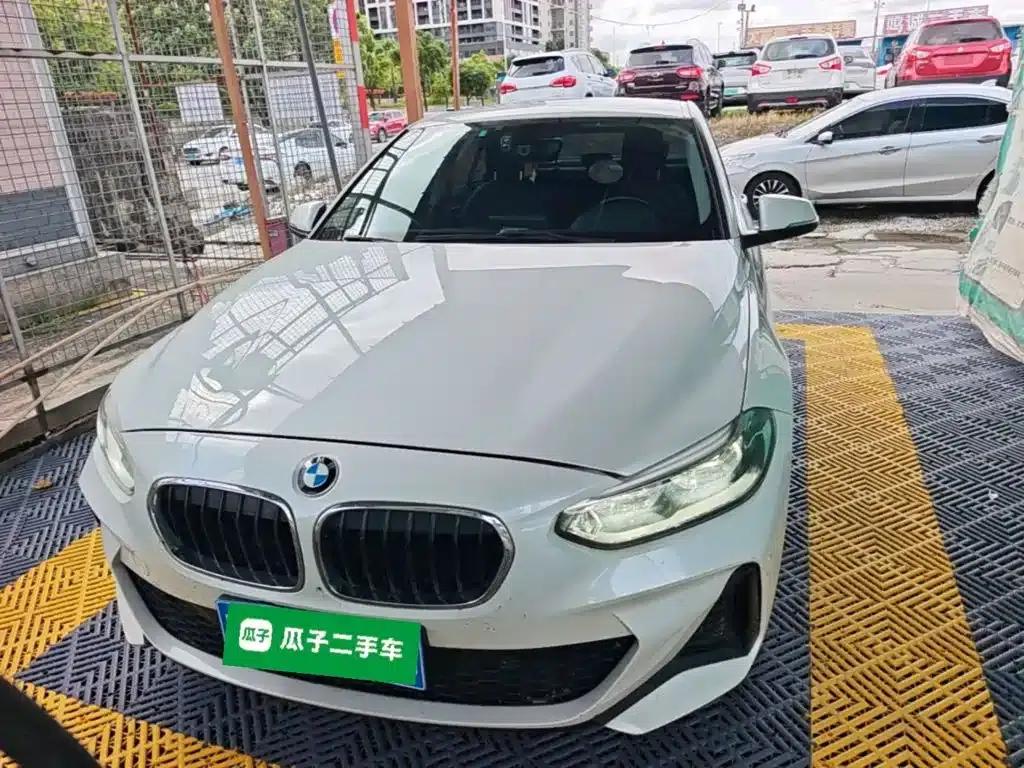 2021 BMW 1 Series 120i M Sport — миниатюра 3