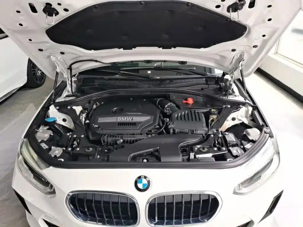 2020 BMW 1 Series 120i M Sport Package — миниатюра 20