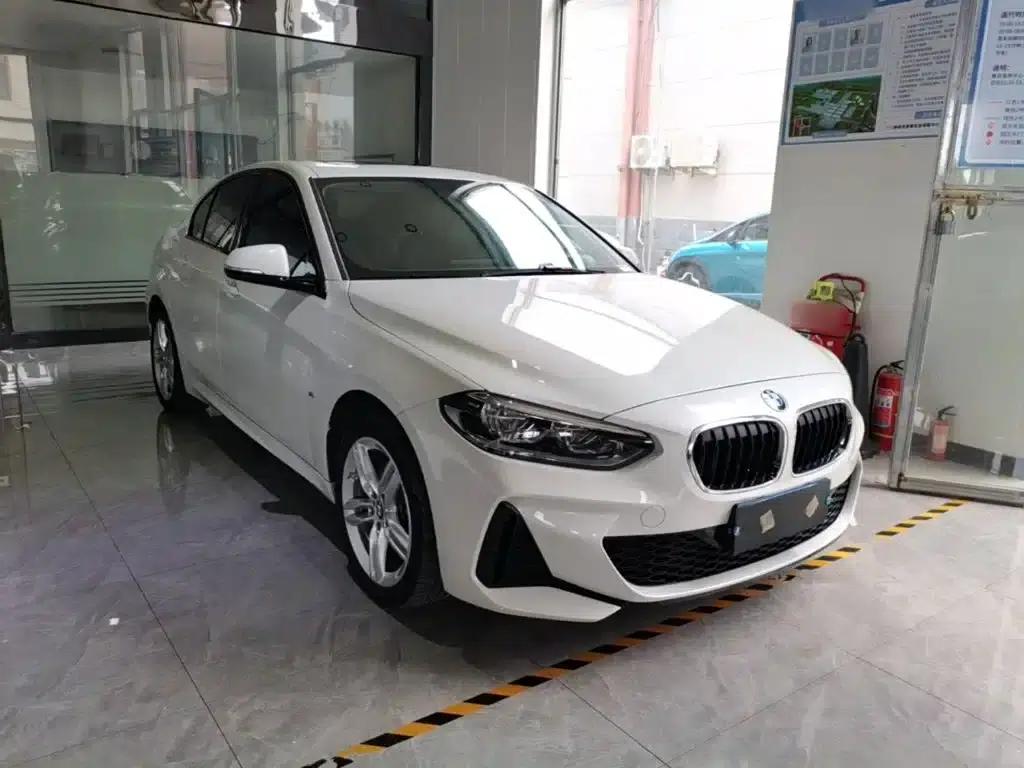 2020 BMW 1 Series 120i M Sport Package — миниатюра 4