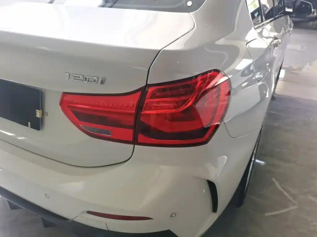 2020 BMW 1 Series 120i M Sport Package — миниатюра 8