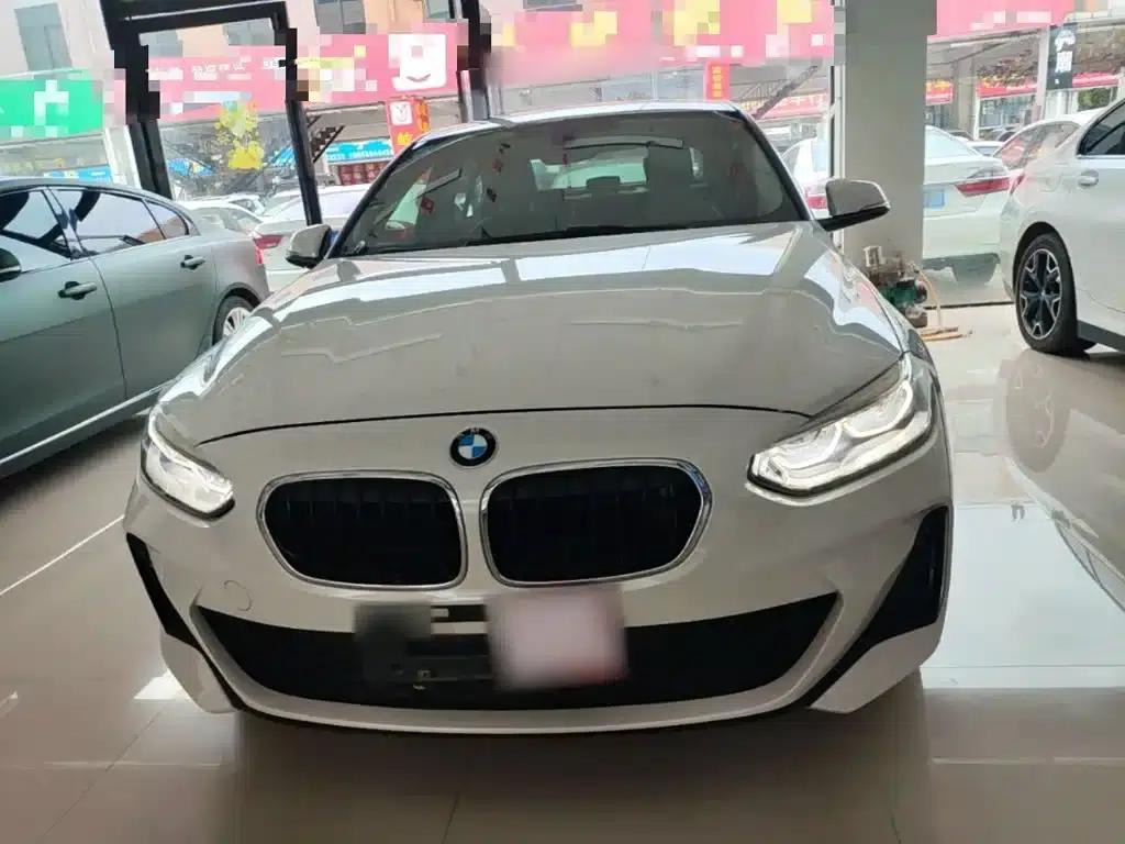 2020 BMW 1 Series 120i M Sport Package — миниатюра 3