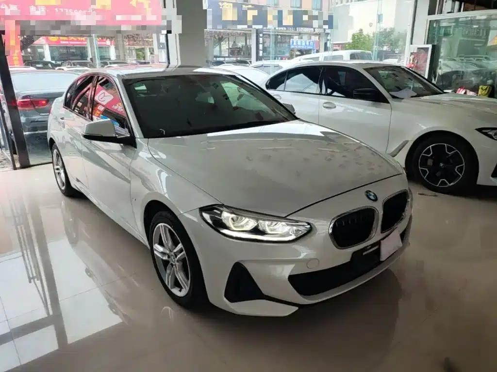 2020 BMW 1 Series 120i M Sport Package — миниатюра 4