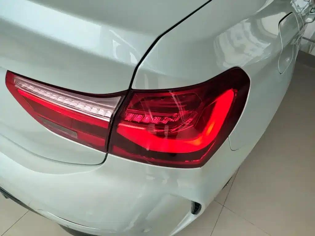 2020 BMW 1 Series 120i M Sport Package — миниатюра 8