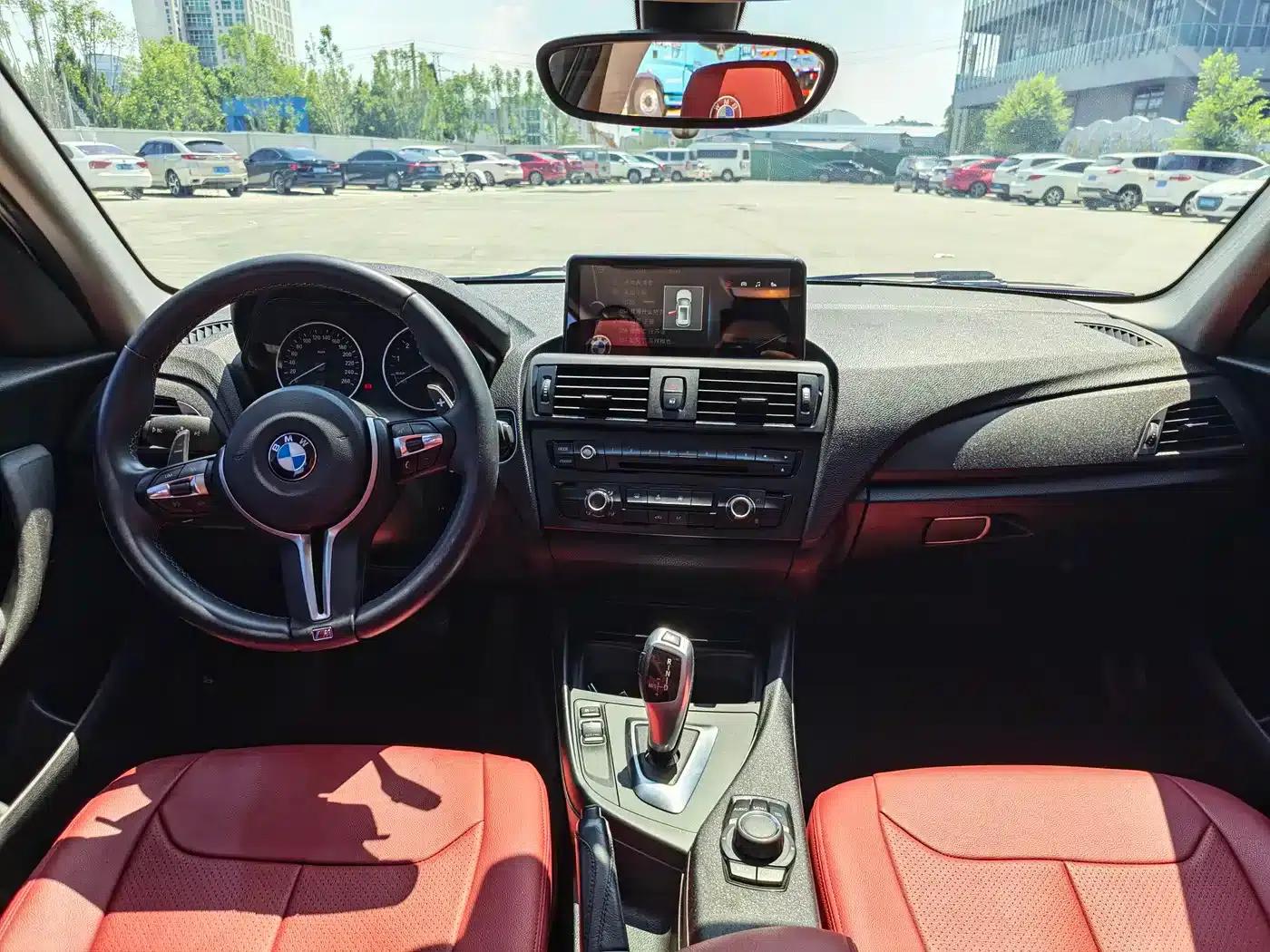 2013 BMW 1 Series (Imported) Facelift 116i Leading Edition — миниатюра 7