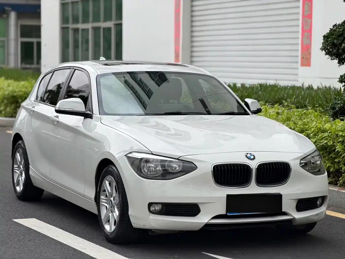BMW 1 Series (Imported) 2013 Facelift 116i Leading Edition — миниатюра 3