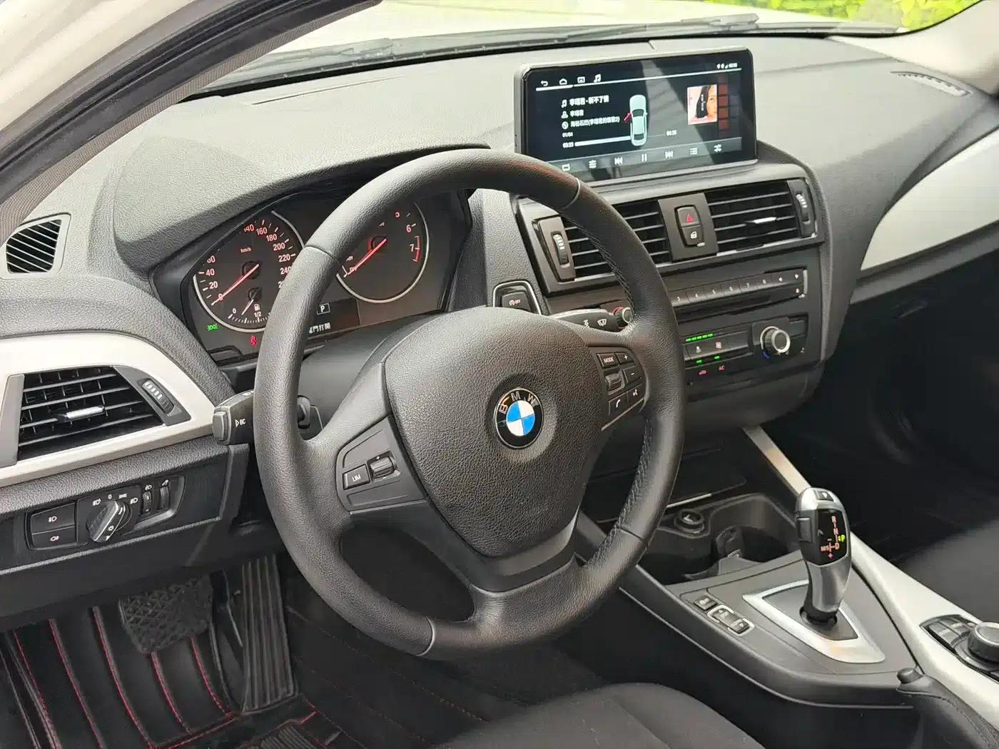 BMW 1 Series (Imported) 2013 Facelift 116i Leading Edition — миниатюра 4
