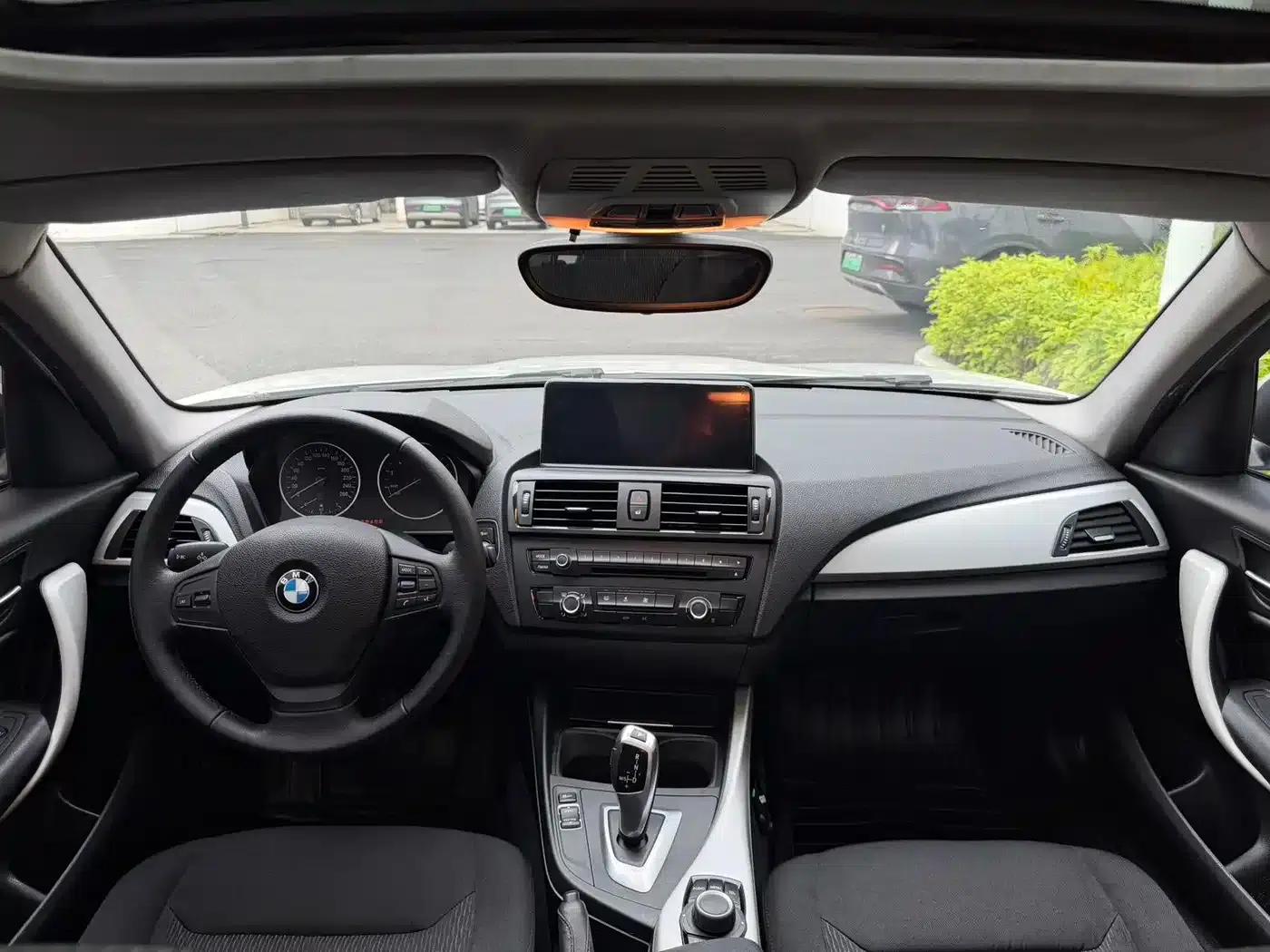 BMW 1 Series (Imported) 2013 Facelift 116i Leading Edition — миниатюра 7