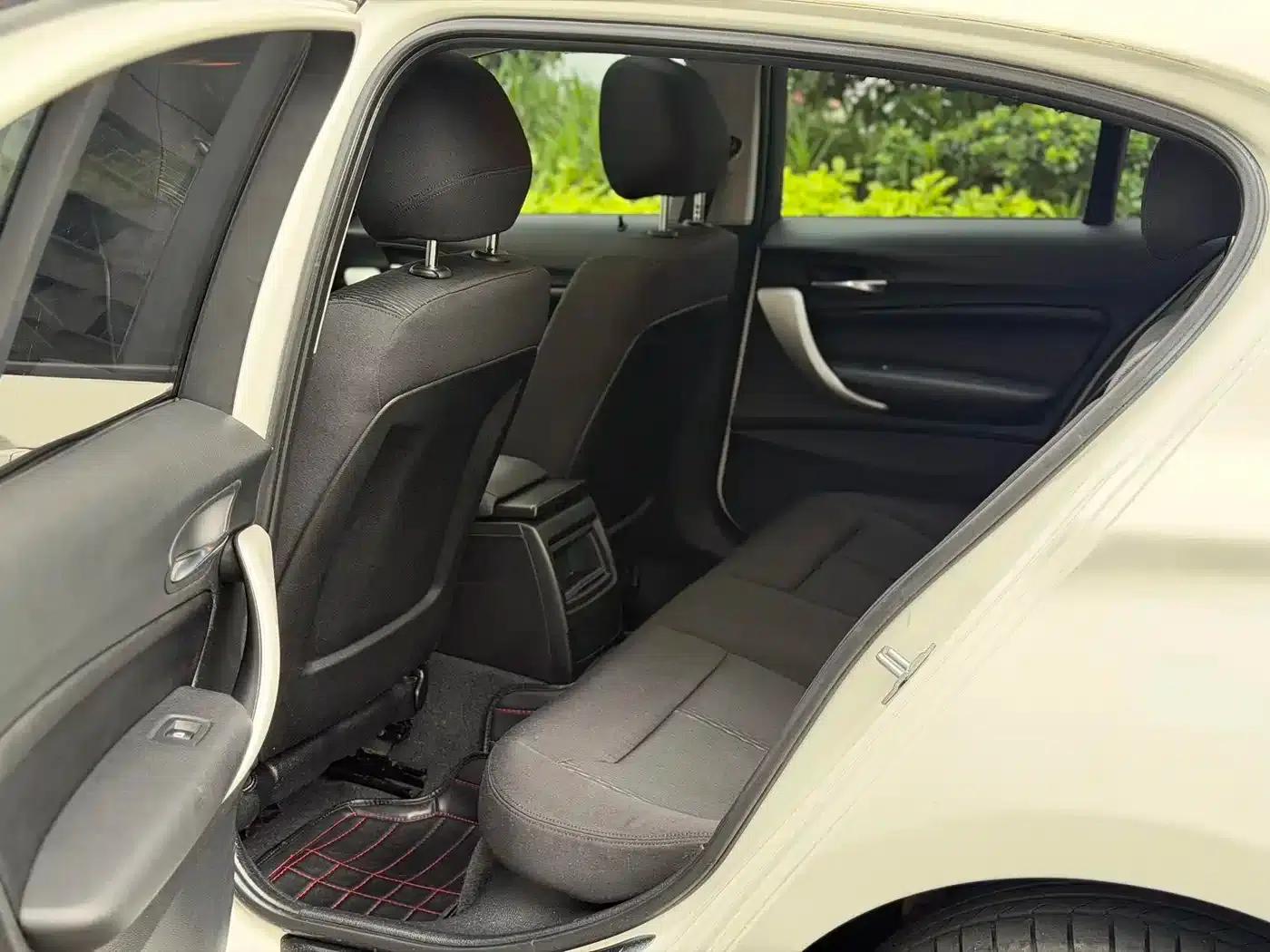 BMW 1 Series (Imported) 2013 Facelift 116i Leading Edition — миниатюра 8