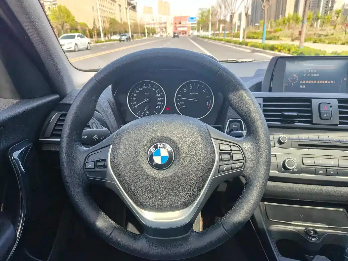 2013 BMW 1 Series (Imported) Facelift 116i Urban Edition — миниатюра 9