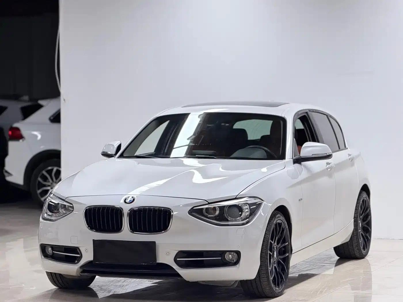 2013 BMW 1 Series (Imported) Facelift 118i Sport — миниатюра 1