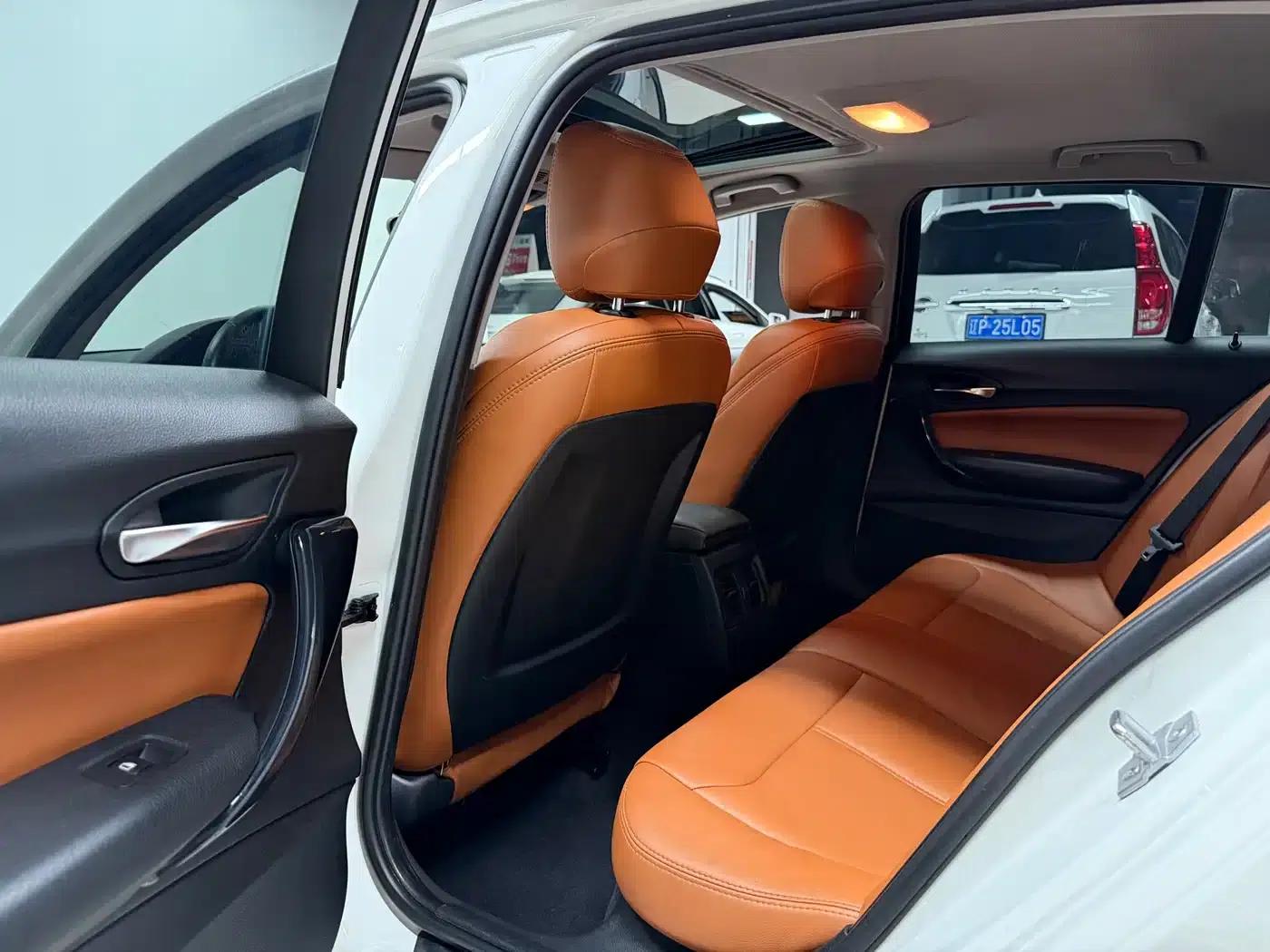 2013 BMW 1 Series (Imported) Facelift 118i Sport — миниатюра 9