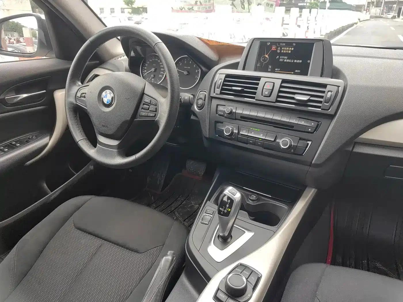 2013 BMW 1 Series (Imported) Facelift 116i Leading Edition — миниатюра 16