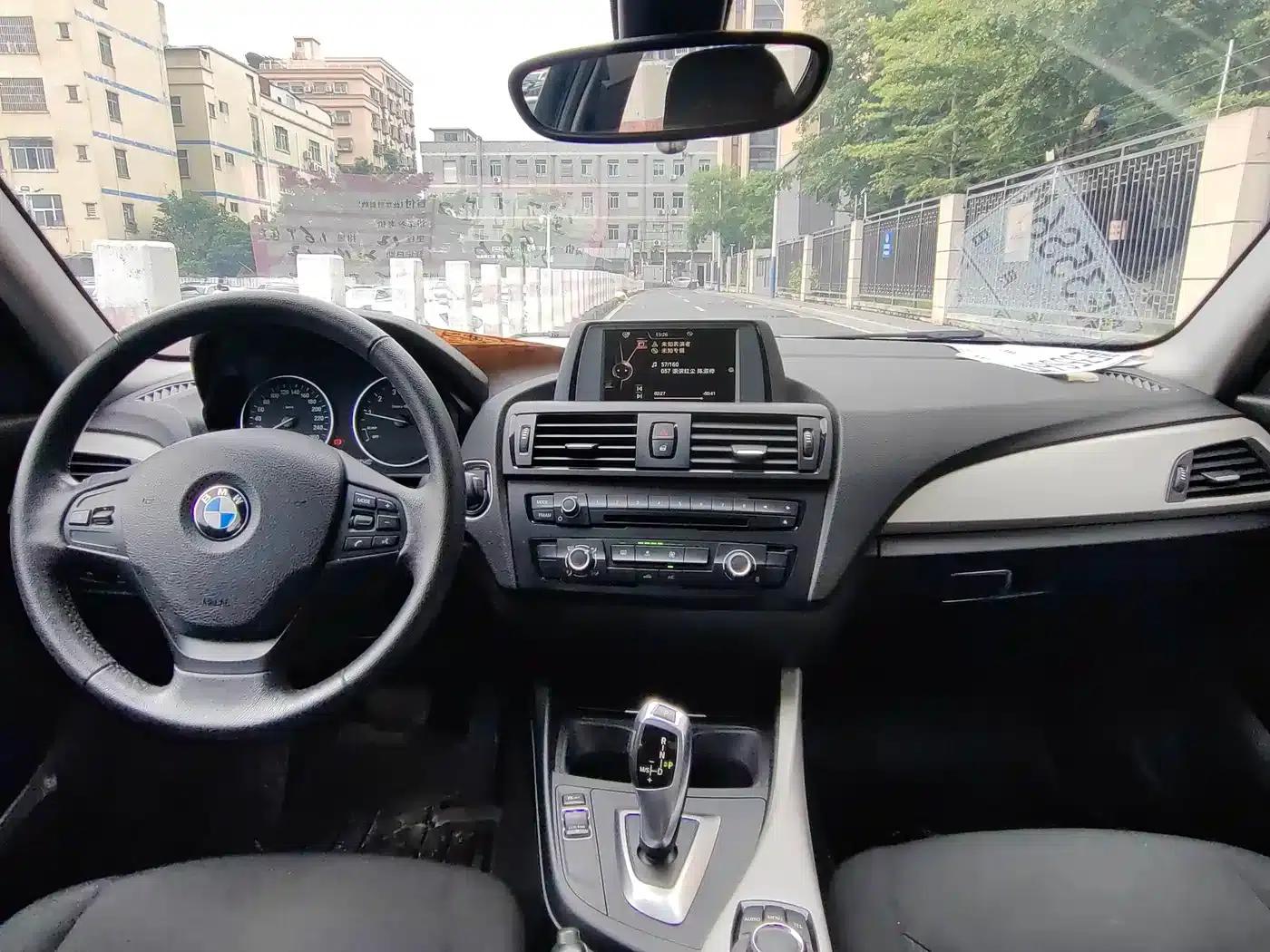 2013 BMW 1 Series (Imported) Facelift 116i Leading Edition — миниатюра 17