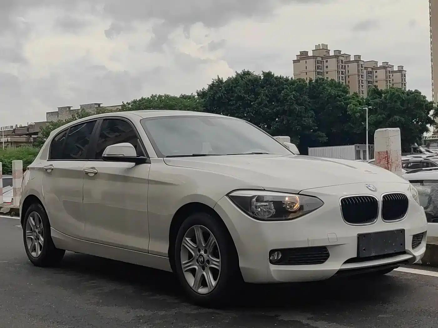 2013 BMW 1 Series (Imported) Facelift 116i Leading Edition — миниатюра 4