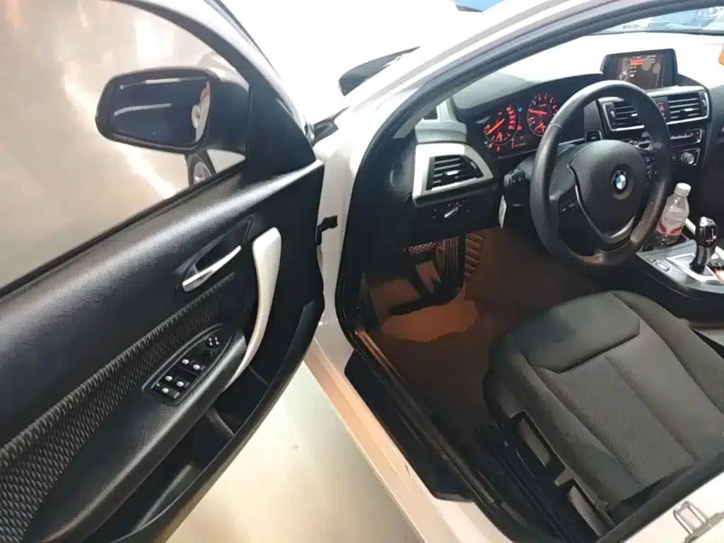 2016 BMW 1 Series Imported Model 118i Leading Edition — миниатюра 16