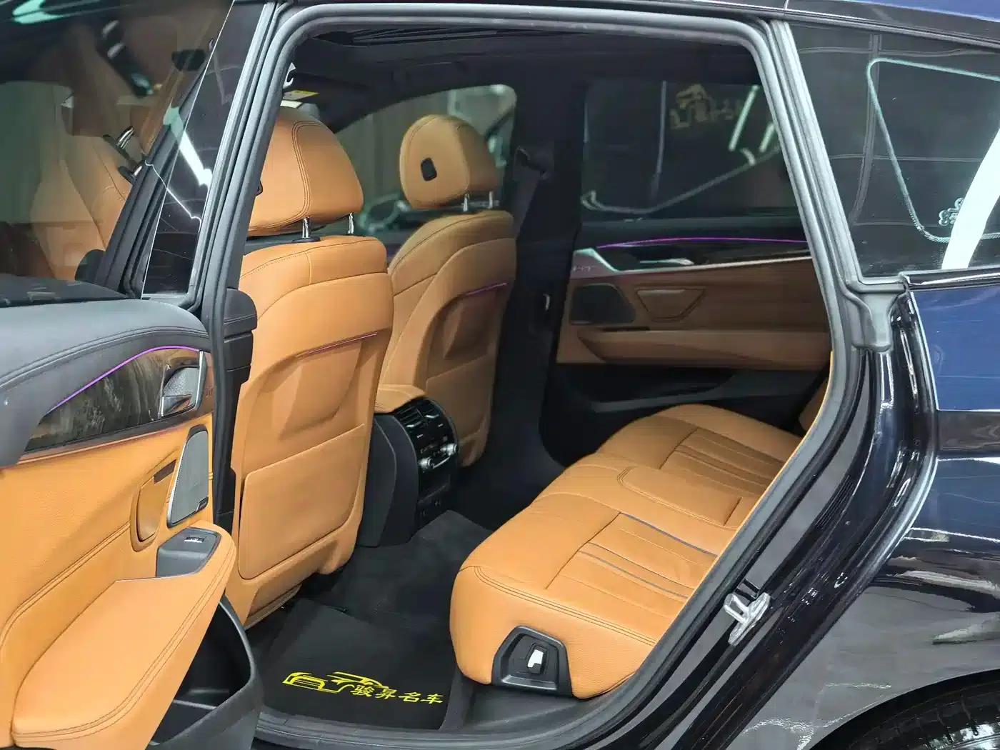 2018 BMW 6 Series GT 630i M Sport Package — миниатюра 12