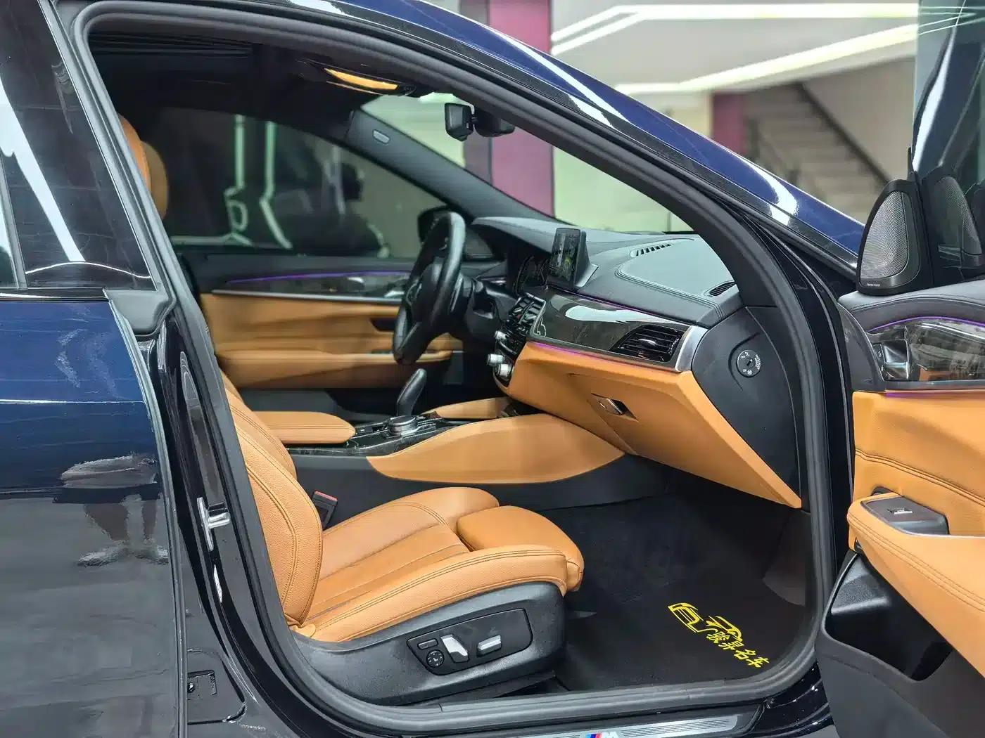 2018 BMW 6 Series GT 630i M Sport Package — миниатюра 13