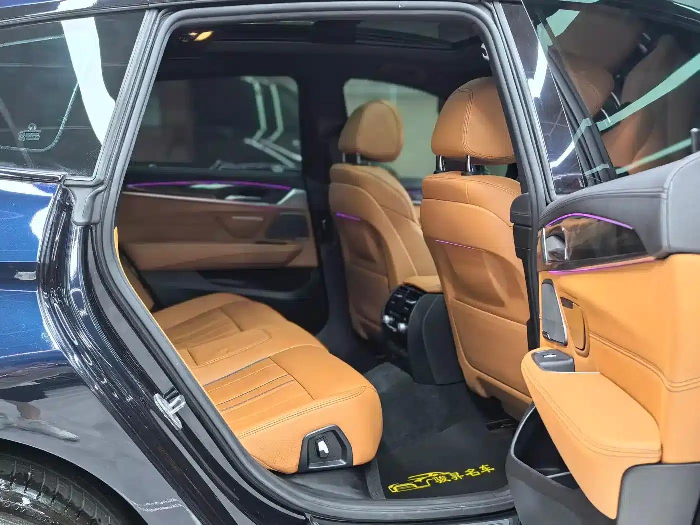 2018 BMW 6 Series GT 630i M Sport Package — миниатюра 14