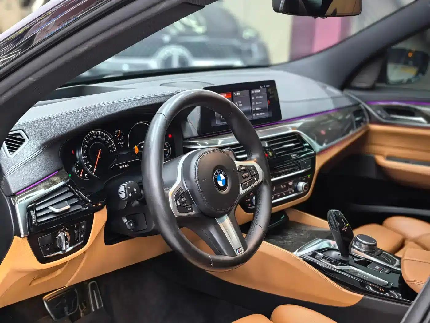 2018 BMW 6 Series GT 630i M Sport Package — миниатюра 15