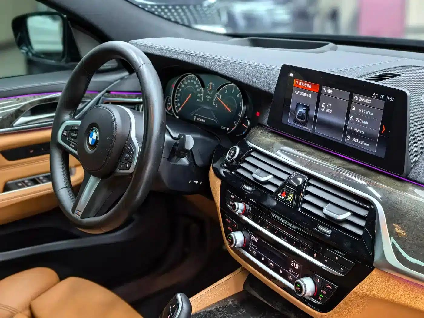 2018 BMW 6 Series GT 630i M Sport Package — миниатюра 24