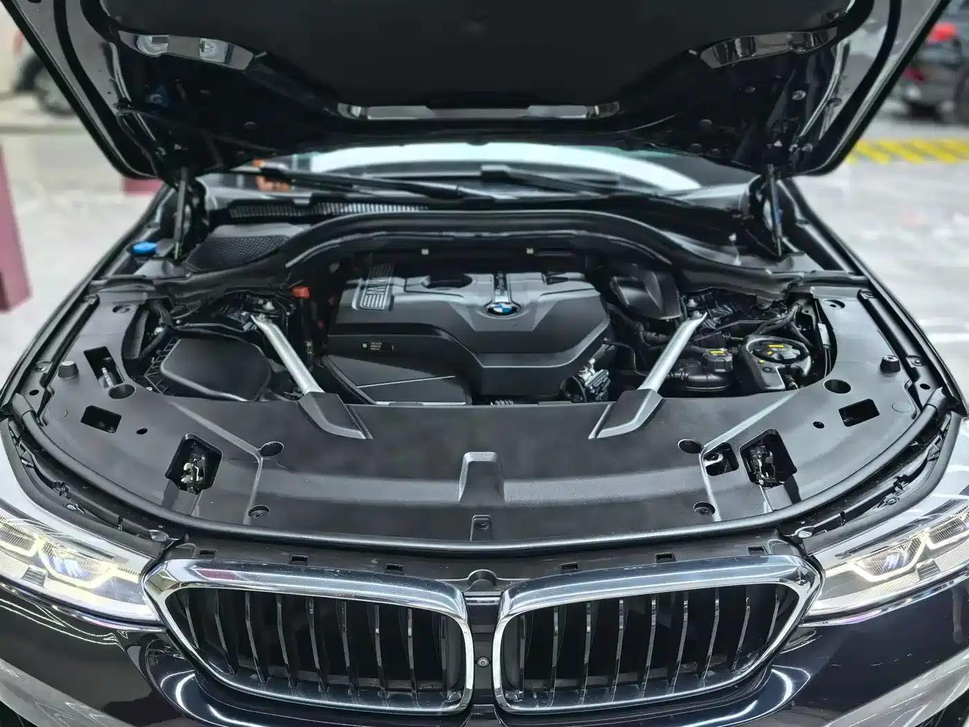 2018 BMW 6 Series GT 630i M Sport Package — миниатюра 38
