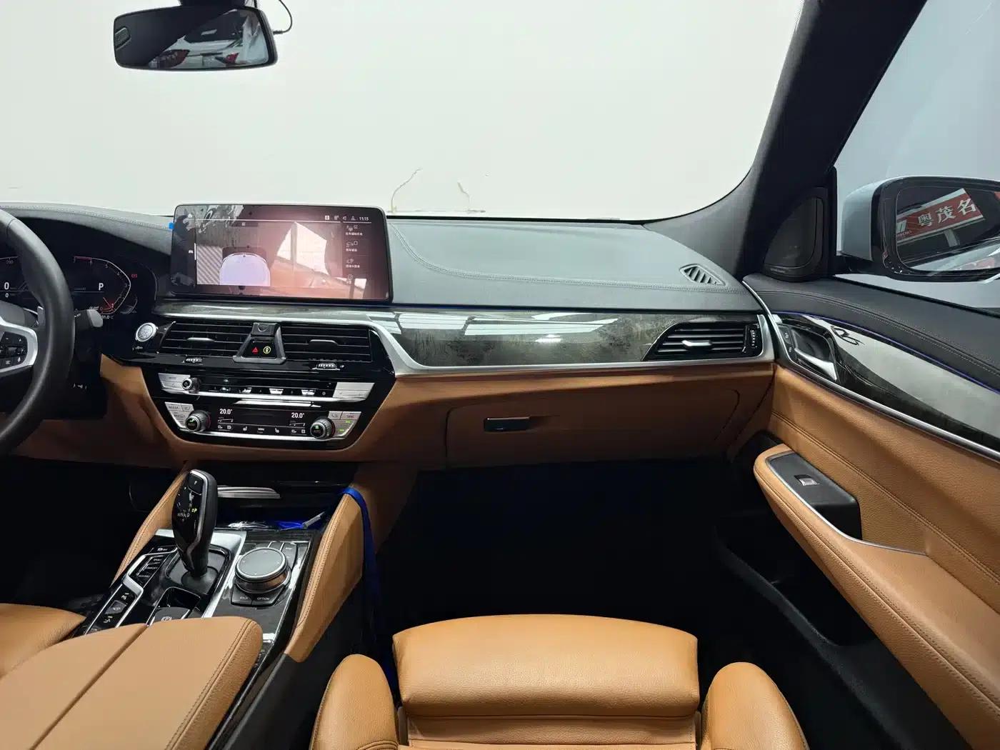 2021 BMW 6 Series GT Facelift 630i M Sport Package — миниатюра 13