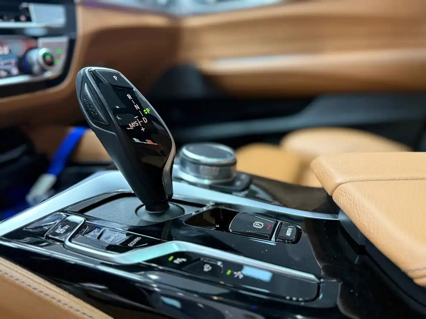 2021 BMW 6 Series GT Facelift 630i M Sport Package — миниатюра 14