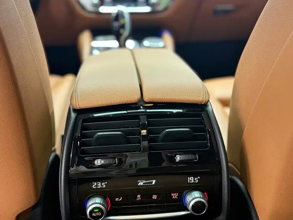 2021 BMW 6 Series GT Facelift 630i M Sport Package — миниатюра 15