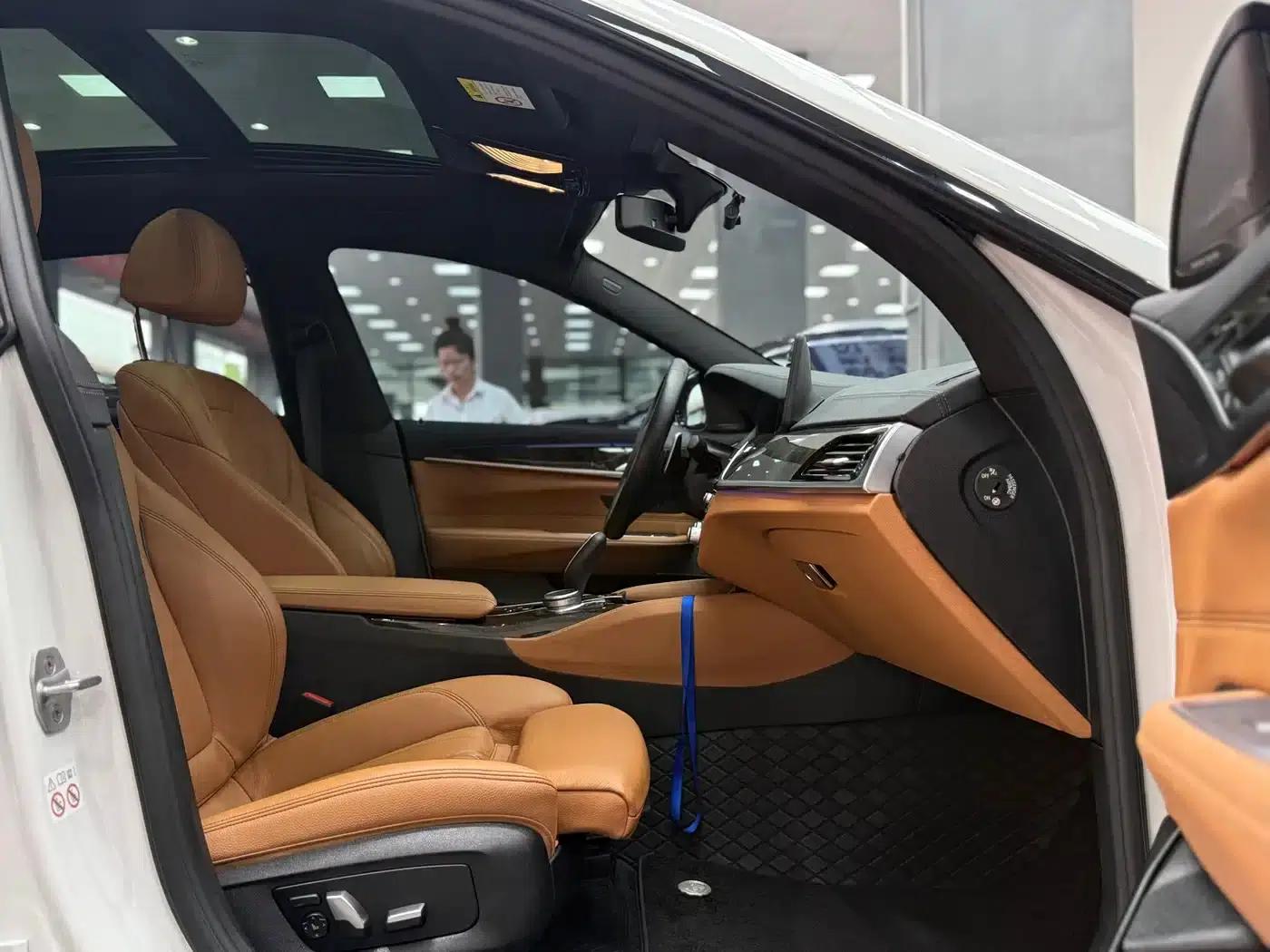 2021 BMW 6 Series GT Facelift 630i M Sport Package — миниатюра 10
