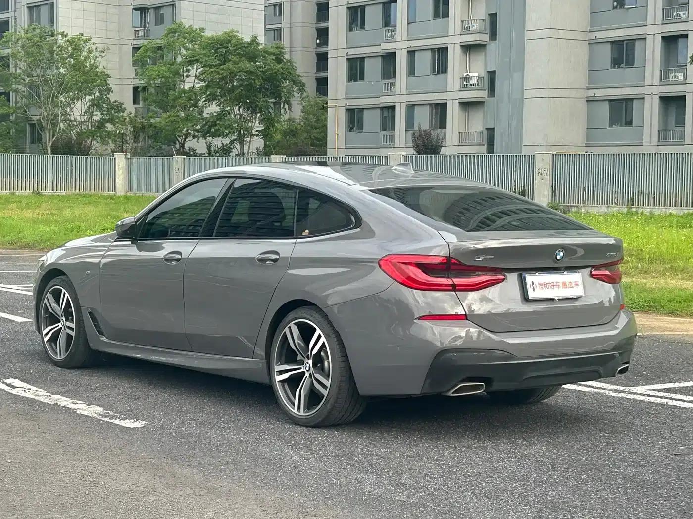 2022 BMW 6 Series GT 630i M Sport Package — миниатюра 4