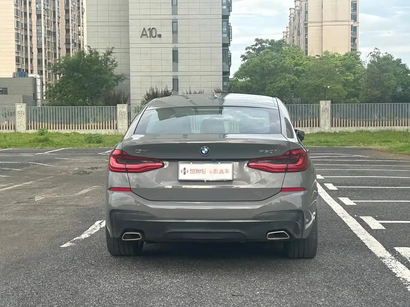 2022 BMW 6 Series GT 630i M Sport Package — миниатюра 5