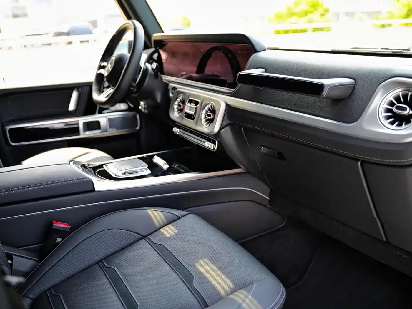 2025 Mercedes-Benz G-Class AMG 63 — миниатюра 10