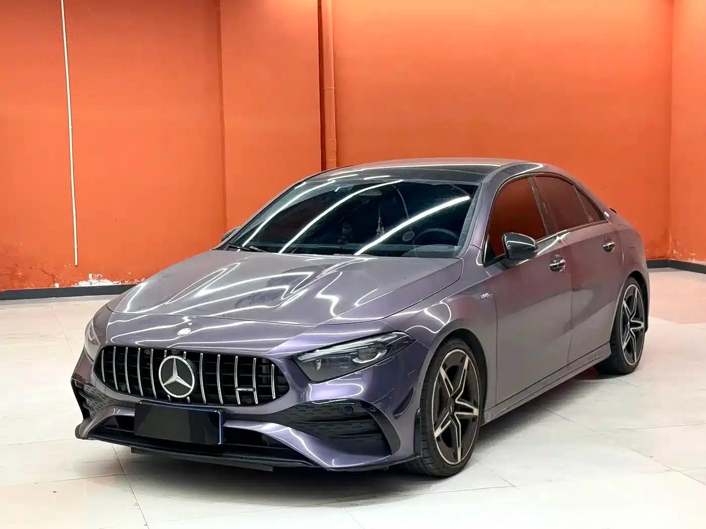 2024 Mercedes-Benz A-Class AMG A 35 L 4MATIC — миниатюра 1