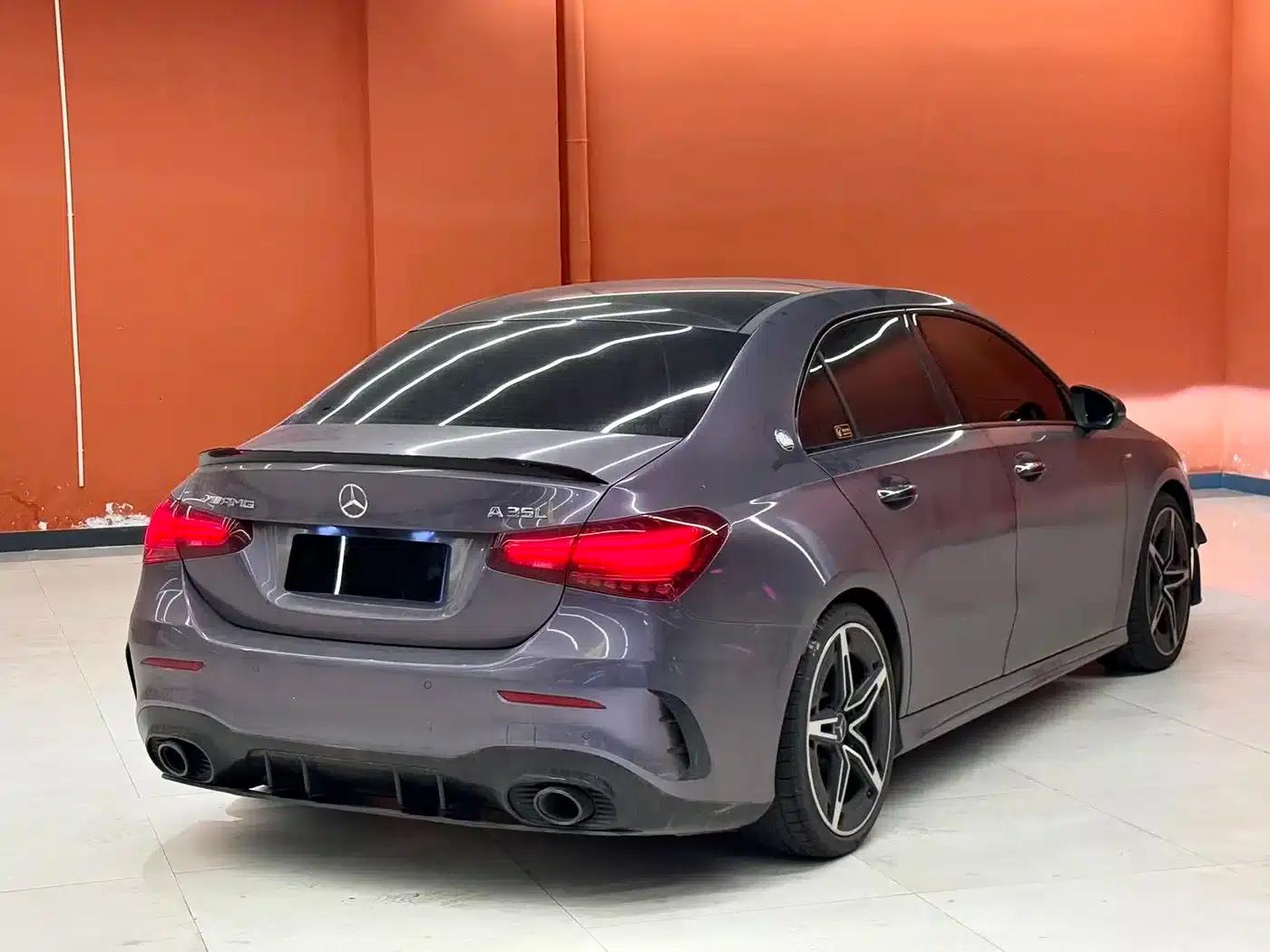 2024 Mercedes-Benz A-Class AMG A 35 L 4MATIC — миниатюра 12