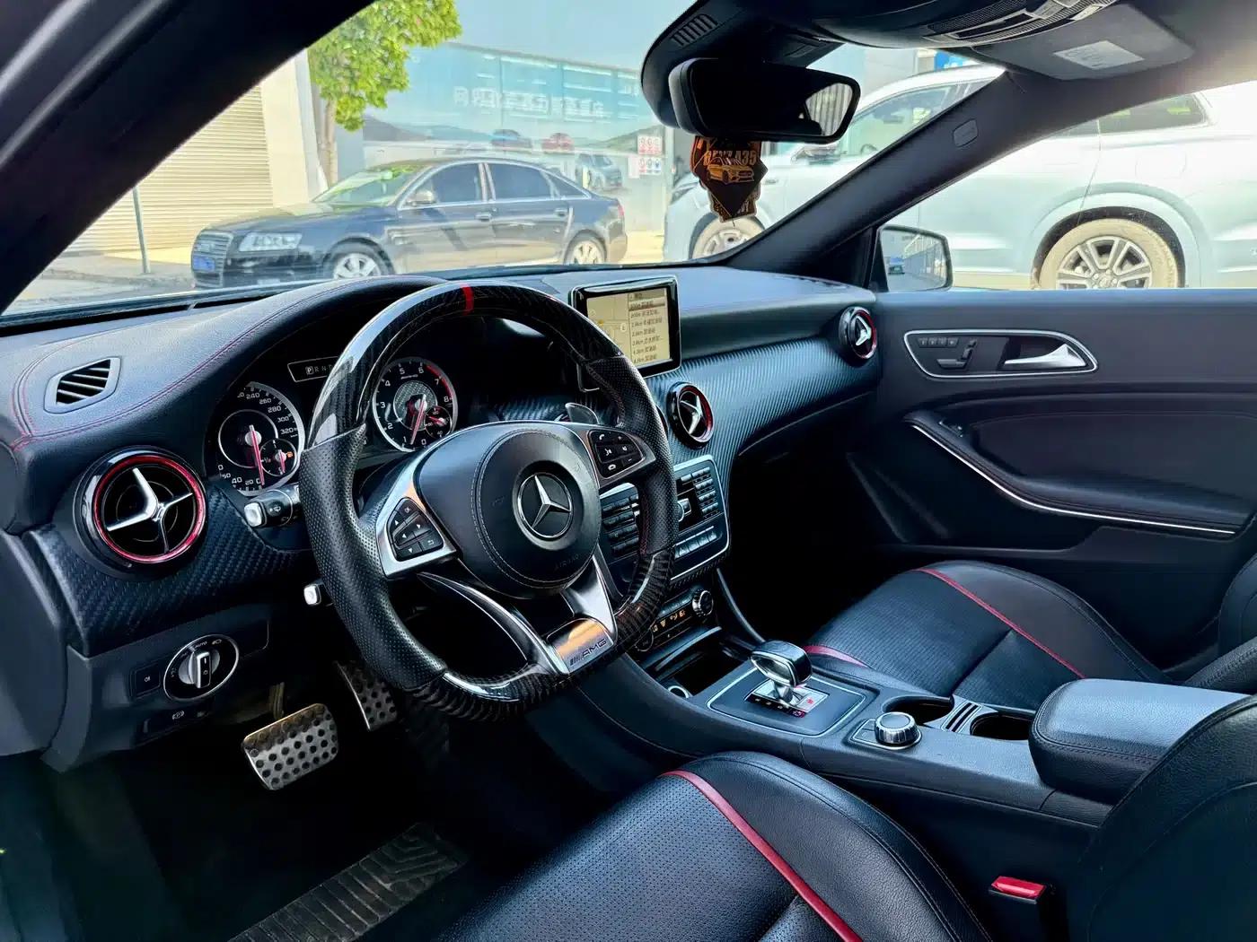 2014 Mercedes-Benz A-Class AMG (Imported) AMG A 45 4MATIC — миниатюра 5