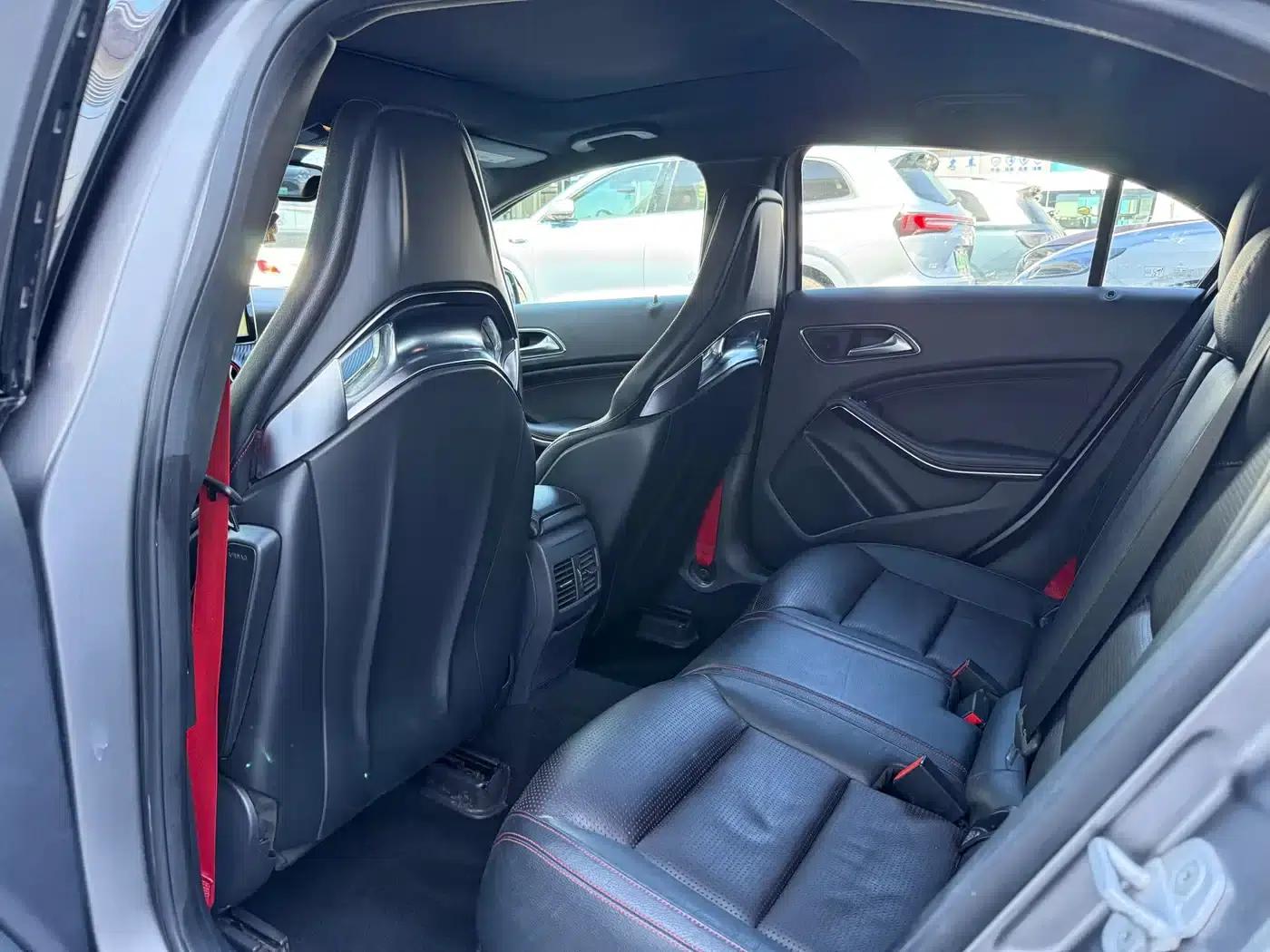 2014 Mercedes-Benz A-Class AMG (Imported) AMG A 45 4MATIC — миниатюра 6