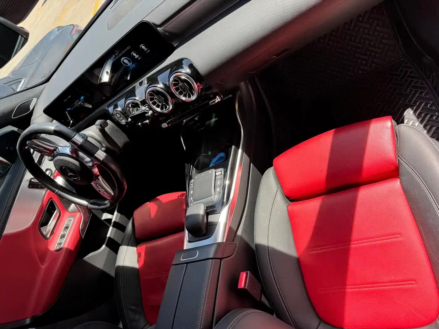2020 Mercedes-Benz A-Class AMG (Imported) AMG A 35 4MATIC — миниатюра 8