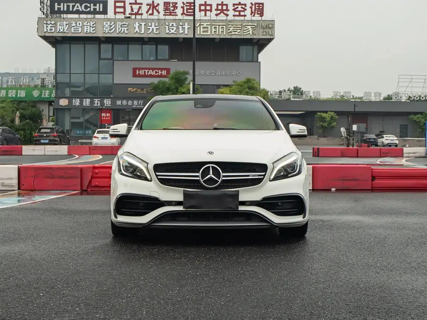 2016 Mercedes-Benz A-Class AMG (Imported) AMG A 45 4MATIC — миниатюра 2