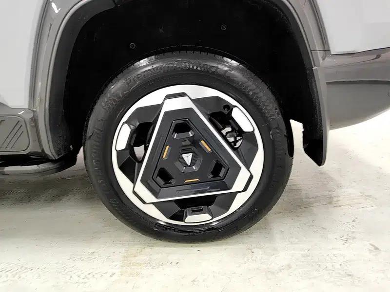 Deep Blue G318 2025 Worry-Free Crossing Edition 4WD Secret Realm Edition — миниатюра 9