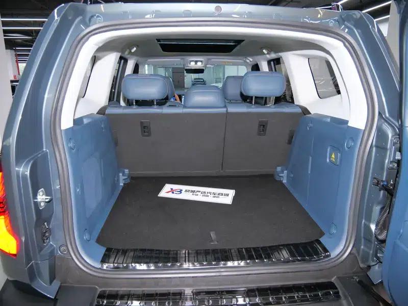 Dark Blue G318 2024 Model, Two-Wheel Drive, Air Suspension Version — миниатюра 16