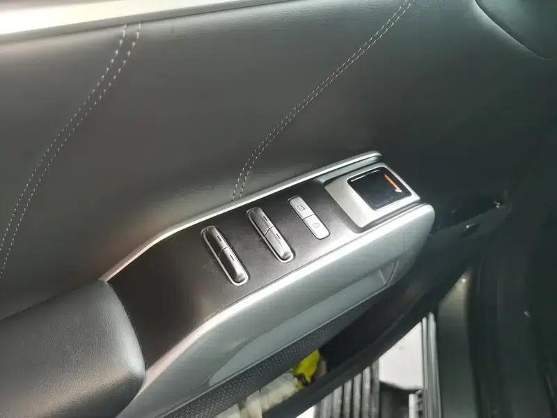 Dark Blue G318 2024 Model, Two-Wheel Drive, Air Suspension Version — миниатюра 15