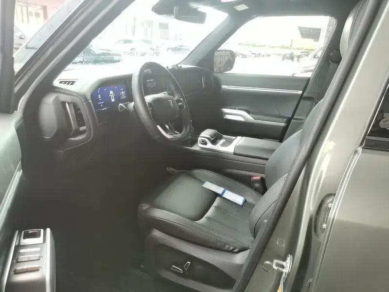 Dark Blue G318 2024 Model, Two-Wheel Drive, Air Suspension Version — миниатюра 7