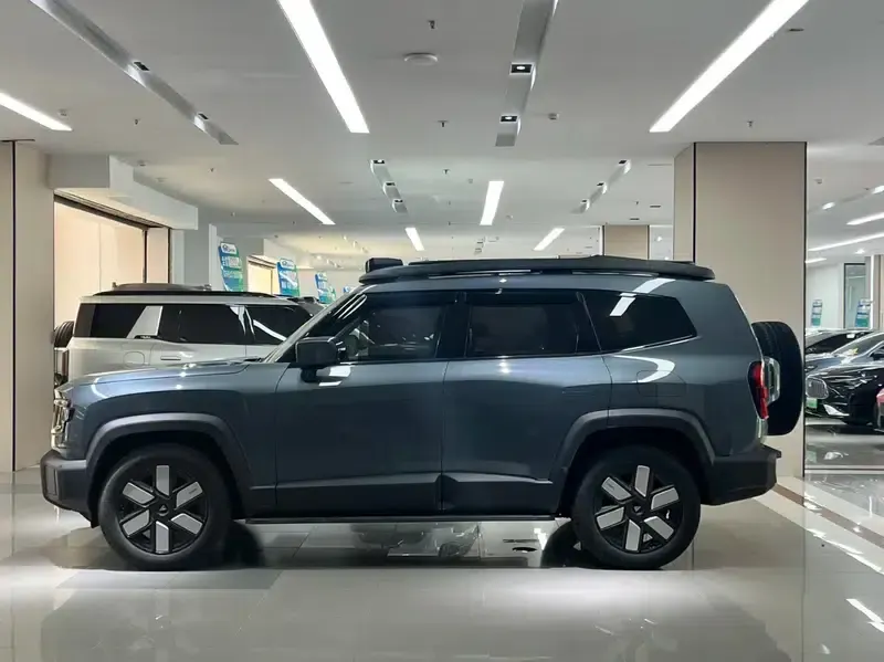 Dark Blue G318 2024 Model, 4WD Air Suspension Version — миниатюра 4