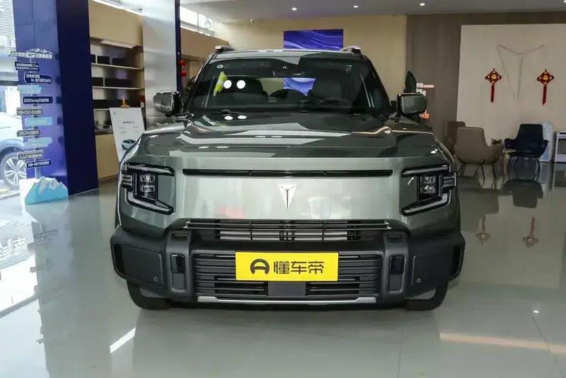 Dark Blue G318 2024 Model, Two-Wheel Drive, Air Suspension Version — миниатюра 2