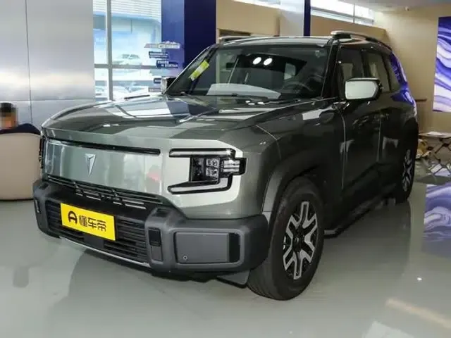 Dark Blue G318 2024 Model, Two-Wheel Drive, Air Suspension Version