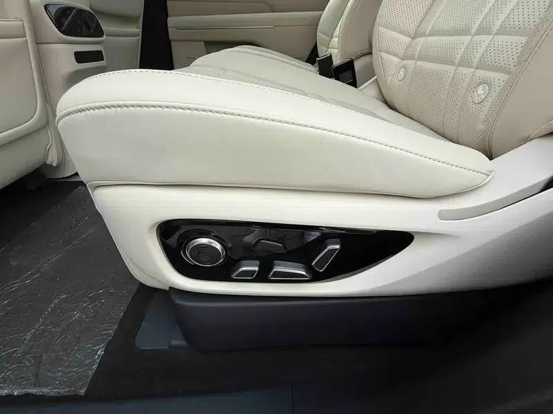 Deep Blue S09 2025 Model, Rear-Wheel Drive Ultra+ — миниатюра 18