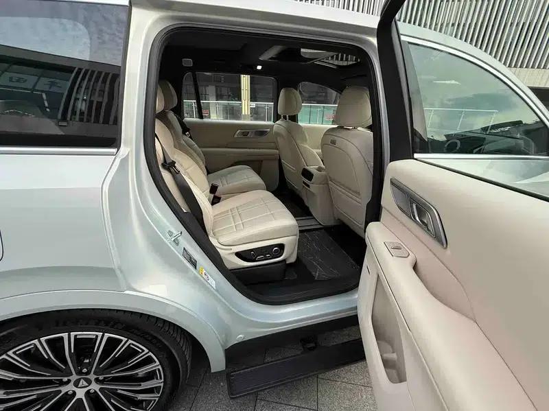 Deep Blue S09 2025 Model, Rear-Wheel Drive Ultra+ — миниатюра 24